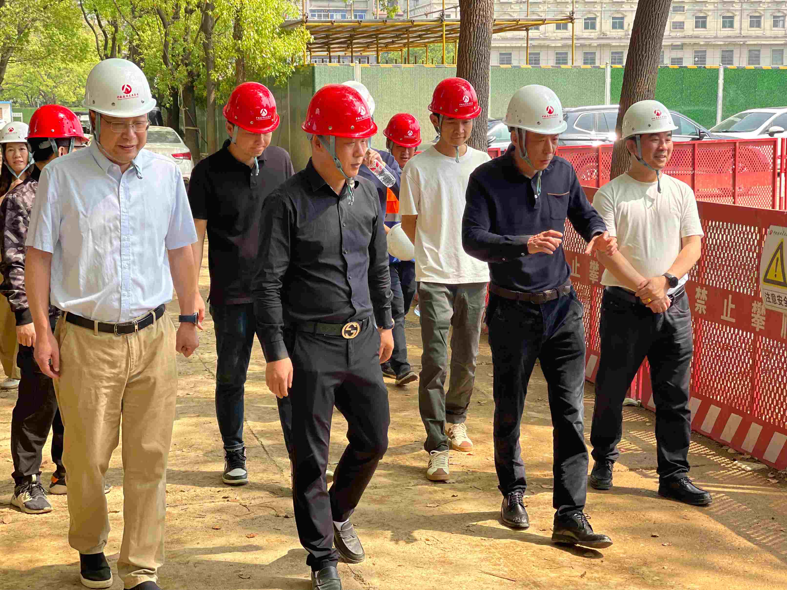 萬昆董事長深入公司在建項目調研督導